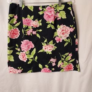 Floral skirt, size 10